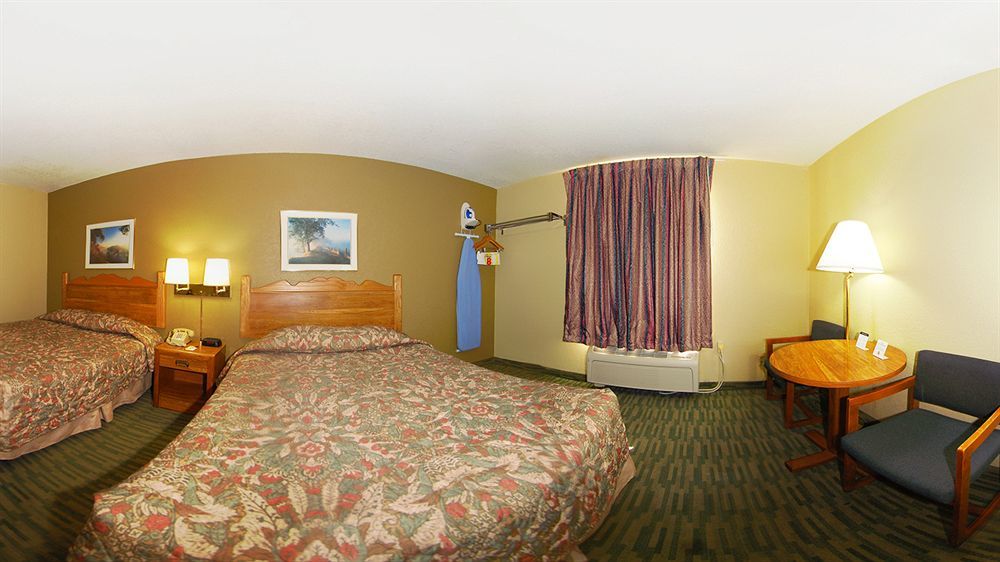 Super 8 By Wyndham Nixa/Springfield Area Ξενοδοχείο Εξωτερικό φωτογραφία